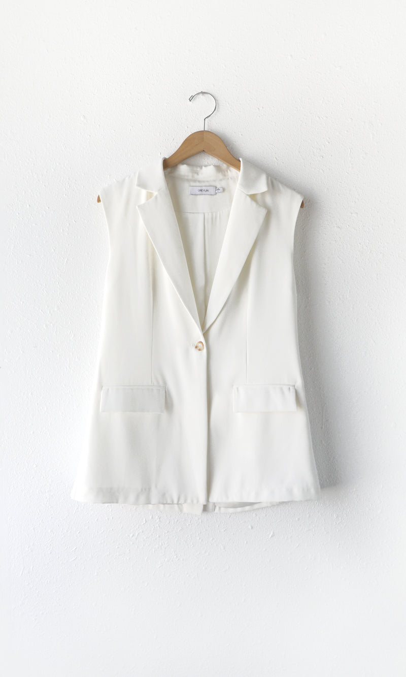 Monse Sleeveless Blazer - White