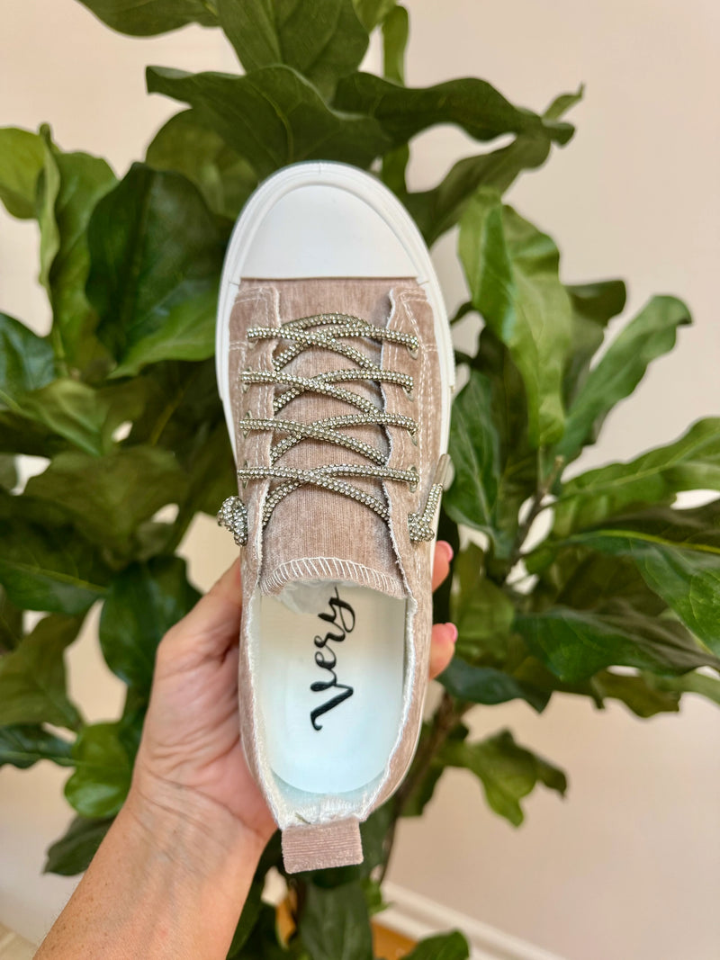 Aman Sneaker - Nude Velvet