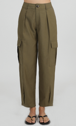 Izzy Cargo Barrel Pant - Deep Olive