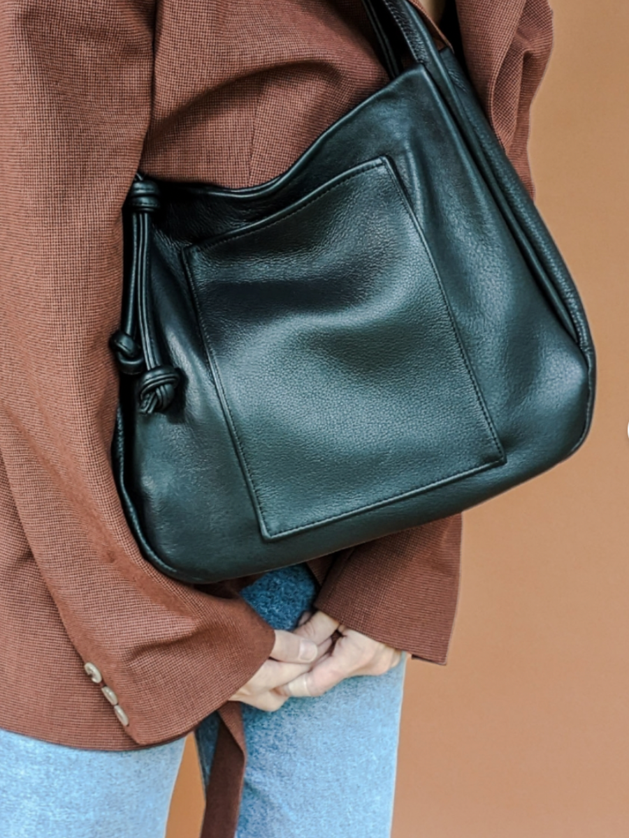 Filippa k shelby bucket 2025 bag